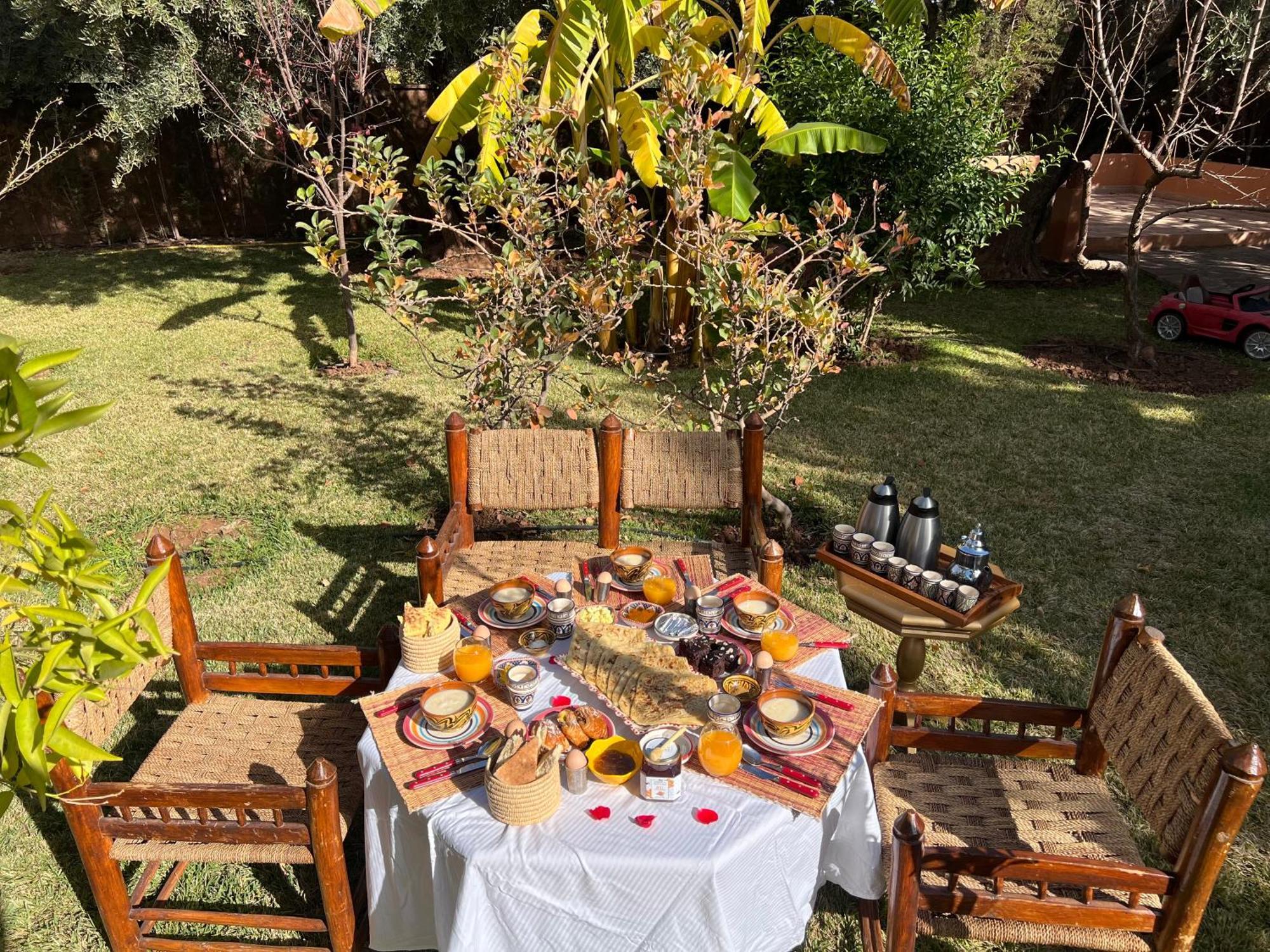 Ilafe Farmhouse, Villa avec piscine chauffée privée et Jacuzzi pour familles Marrakesh Exterior foto