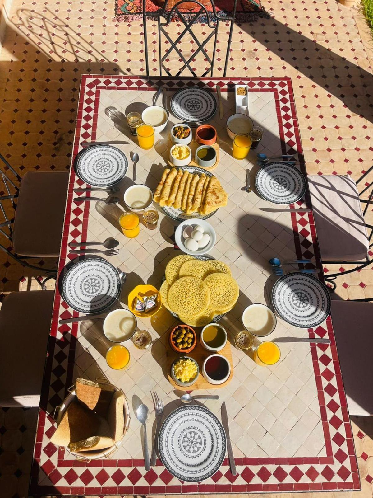 Ilafe Farmhouse, Villa avec piscine chauffée privée et Jacuzzi pour familles Marrakesh Exterior foto